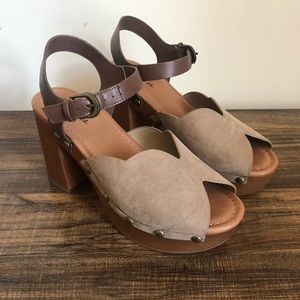 Heeled Suede Clogs